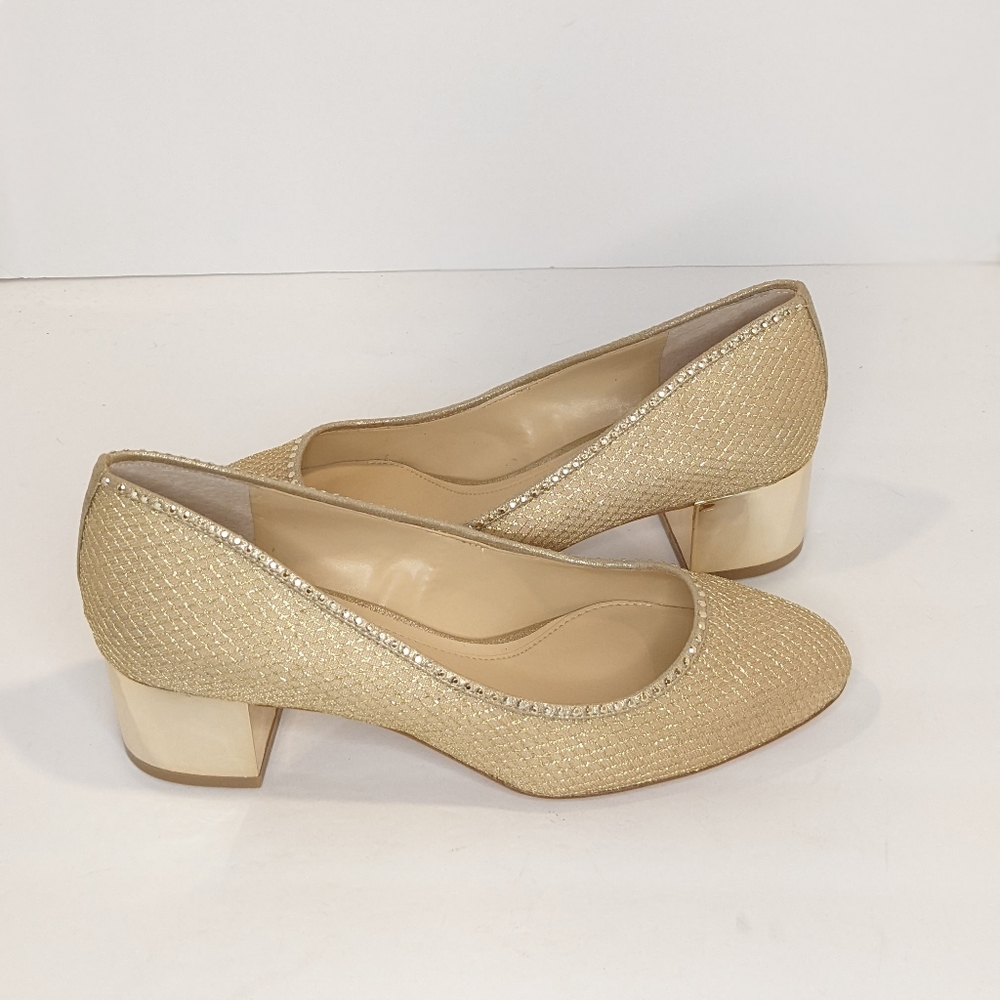 NWOT Gold heels by Vince Camuto